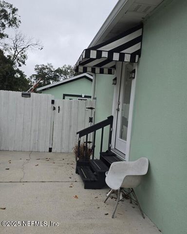 1228 GLEN LAURA Road, Jacksonville, FL 32205