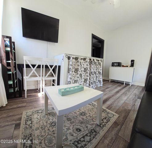 1228 GLEN LAURA Road, Jacksonville, FL 32205