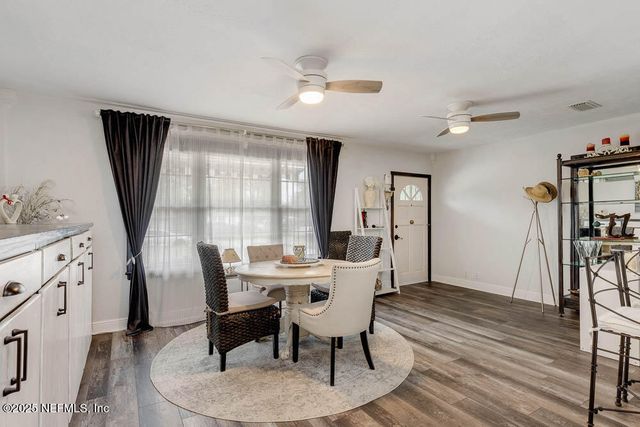 1228 GLEN LAURA Road, Jacksonville, FL 32205