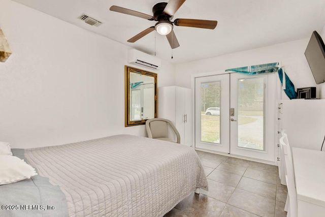 1228 GLEN LAURA Road, Jacksonville, FL 32205