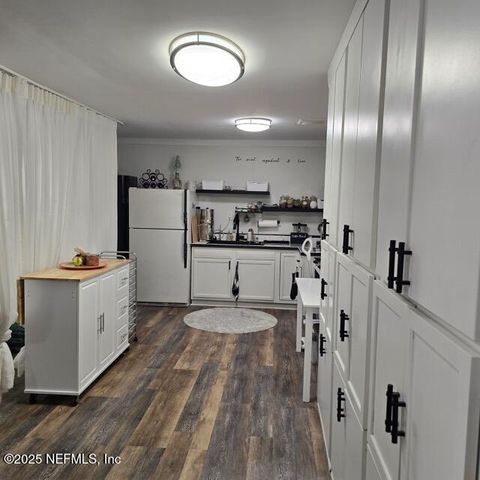 1228 GLEN LAURA Road, Jacksonville, FL 32205