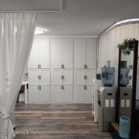 1228 GLEN LAURA Road, Jacksonville, FL 32205