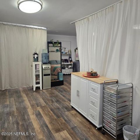 1228 GLEN LAURA Road, Jacksonville, FL 32205