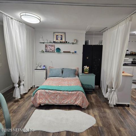 1228 GLEN LAURA Road, Jacksonville, FL 32205