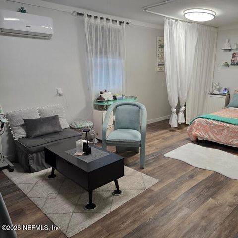 1228 GLEN LAURA Road, Jacksonville, FL 32205