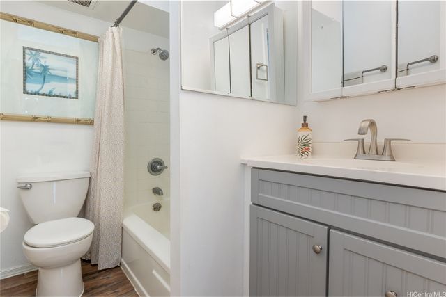 2421 Tusitala Street 401, Honolulu, HI 96815