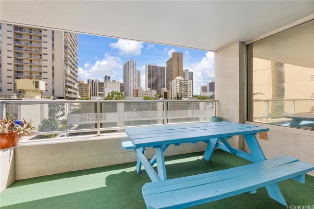 2421 Tusitala Street 401, Honolulu, HI 96815