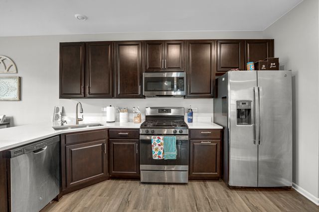 15155 W Cyrus Drive, Manhattan, IL 60442