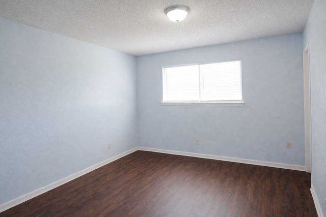 533 Annapolis Drive, Fort Worth, TX 76108