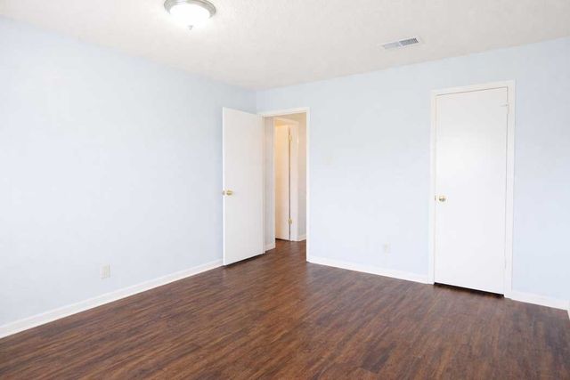 533 Annapolis Drive, Fort Worth, TX 76108