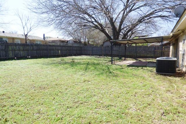 533 Annapolis Drive, Fort Worth, TX 76108
