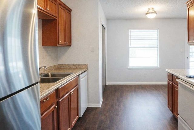 533 Annapolis Drive, Fort Worth, TX 76108