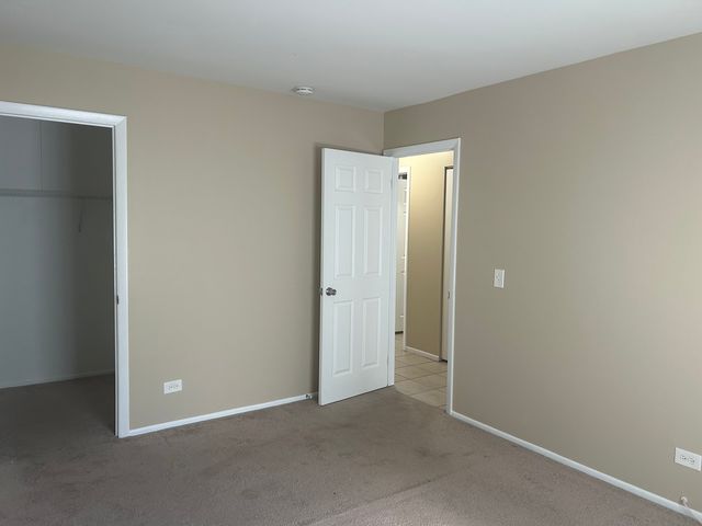 76 Margate Court C1, Schaumburg, IL 60193