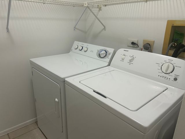 76 Margate Court C1, Schaumburg, IL 60193