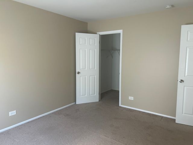 76 Margate Court C1, Schaumburg, IL 60193