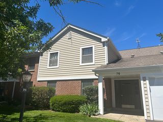 76 Margate Court C1, Schaumburg, IL 60193