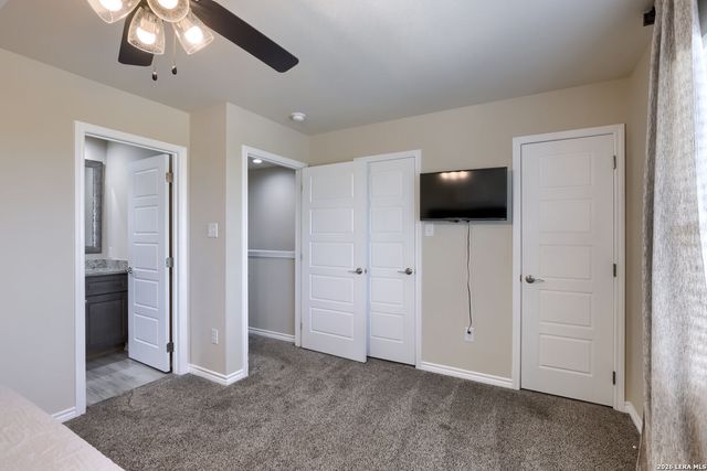 2541 CANYON LAKE FOREST DR, Canyon Lake, TX 78133