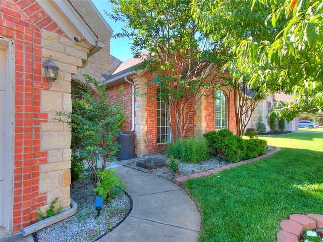 19316 Cade Court, Edmond, OK 73012