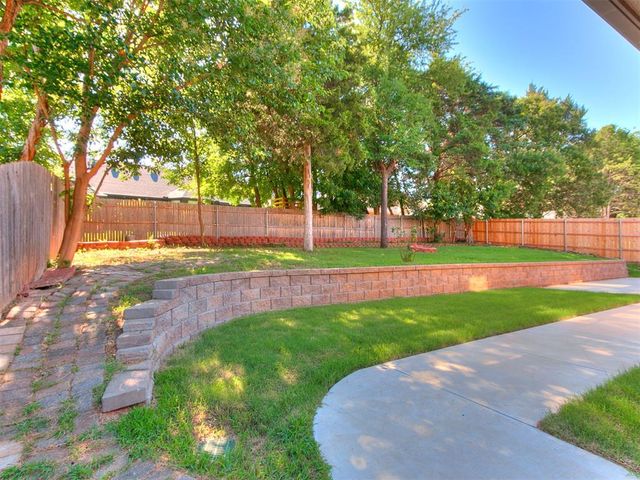 19316 Cade Court, Edmond, OK 73012