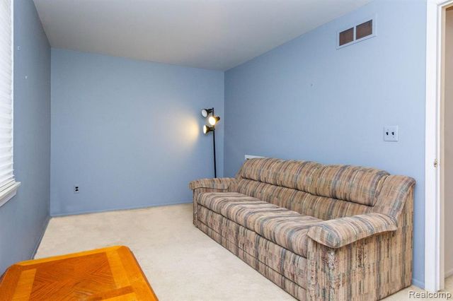 3026 Seaton Circuit, Warren, MI 48091