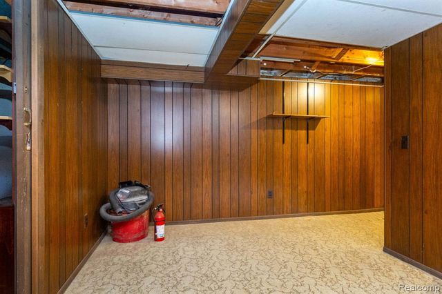 3026 Seaton Circuit, Warren, MI 48091