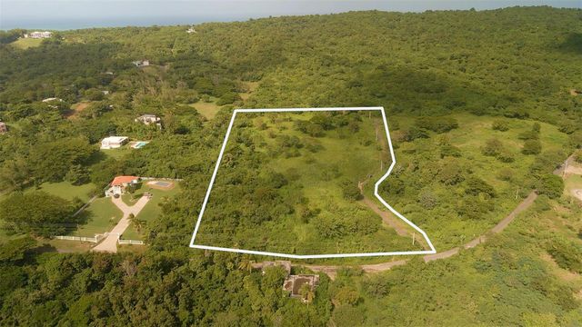 1 PR-995, Vieques, PR 00765