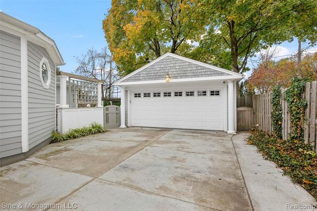 1509 Sunset Boulevard, Royal Oak, MI 48067
