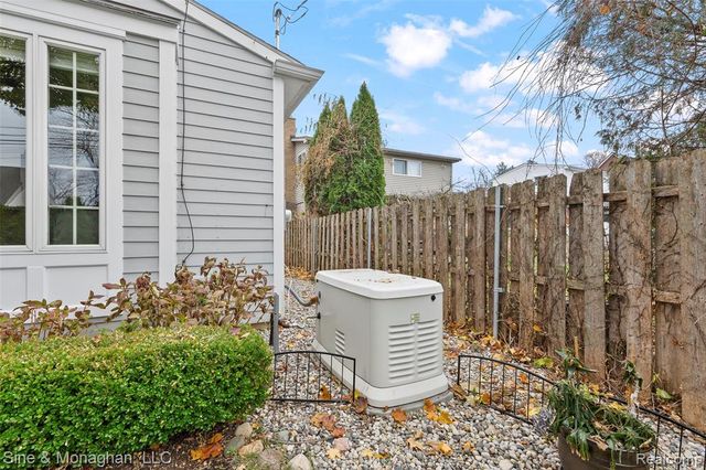 1509 Sunset Boulevard, Royal Oak, MI 48067