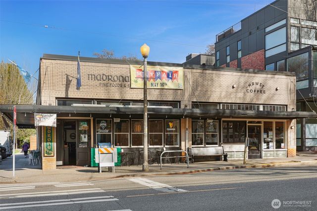 502 32nd Avenue, Seattle, WA 98122