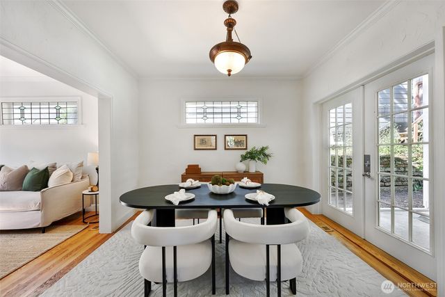 502 32nd Avenue, Seattle, WA 98122