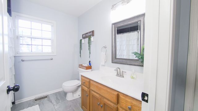 322 Joyce Cir, Lafayette, TN 37083