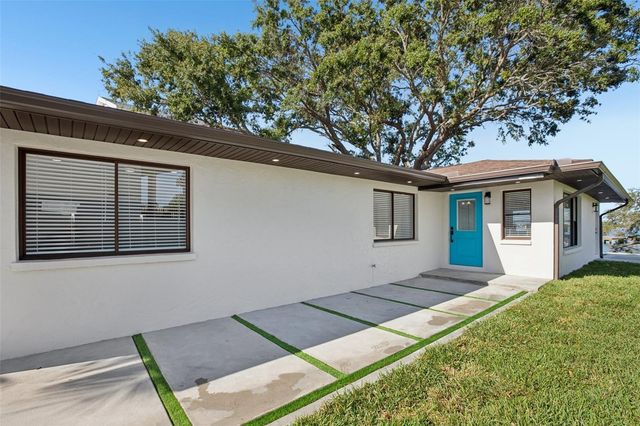 1739 BAYOU GRANDE BOULEVARD NE, St Petersburg, FL 33703