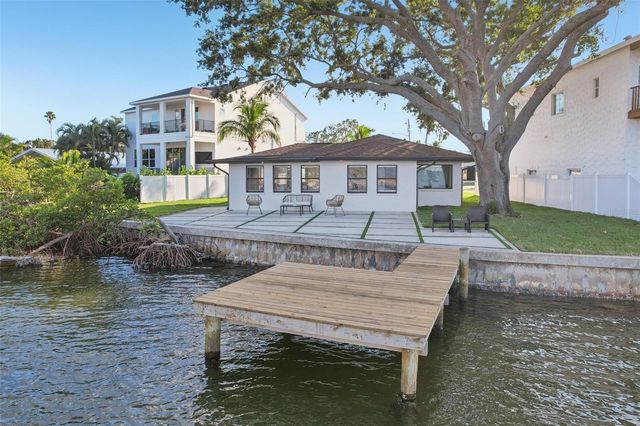 1739 BAYOU GRANDE BOULEVARD NE, St Petersburg, FL 33703