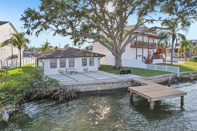 1739 BAYOU GRANDE BOULEVARD NE, St Petersburg, FL 33703