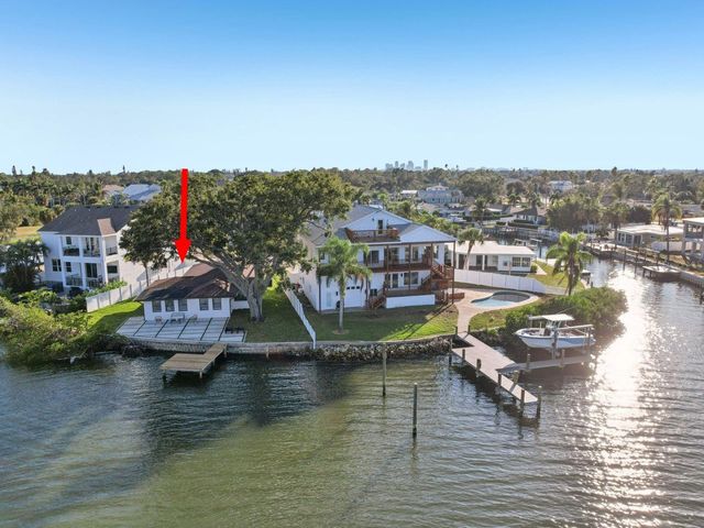 1739 BAYOU GRANDE BOULEVARD NE, St Petersburg, FL 33703