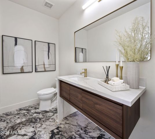 7676 E TUCKEY Lane, Scottsdale, AZ 85250