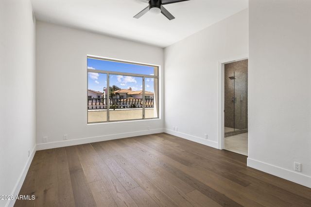 7676 E TUCKEY Lane, Scottsdale, AZ 85250