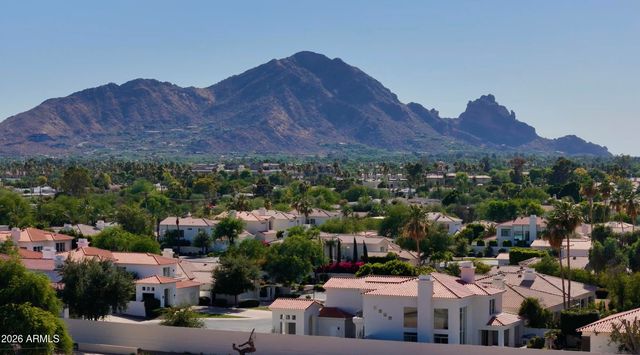 7676 E TUCKEY Lane, Scottsdale, AZ 85250