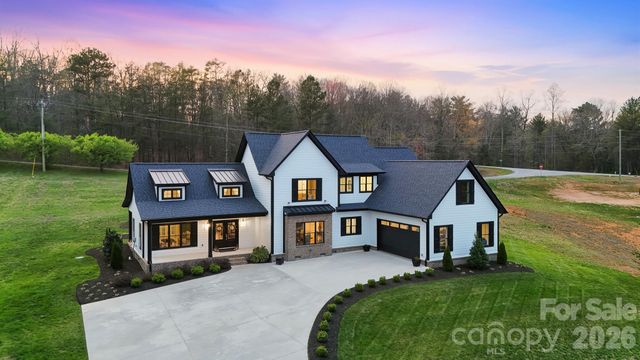 157 Franklin Lane, Taylorsville, NC 28681