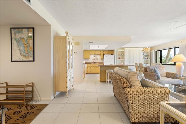 2 PIRATES LANE 23B, Punta Gorda, FL 33955