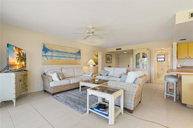 2 PIRATES LANE 23B, Punta Gorda, FL 33955