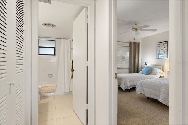 2 PIRATES LANE 23B, Punta Gorda, FL 33955