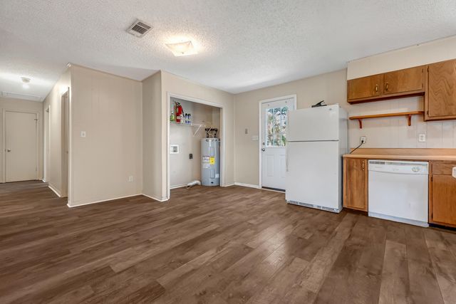 1600 Lahaina Court, Gulf Breeze, FL 32563