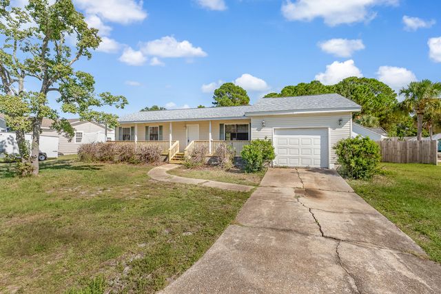 1600 Lahaina Court, Gulf Breeze, FL 32563