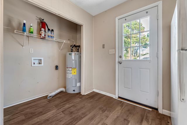 1600 Lahaina Court, Gulf Breeze, FL 32563