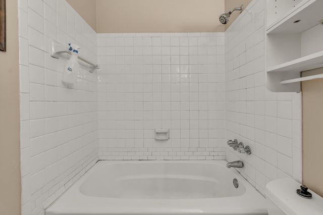 1600 Lahaina Court, Gulf Breeze, FL 32563