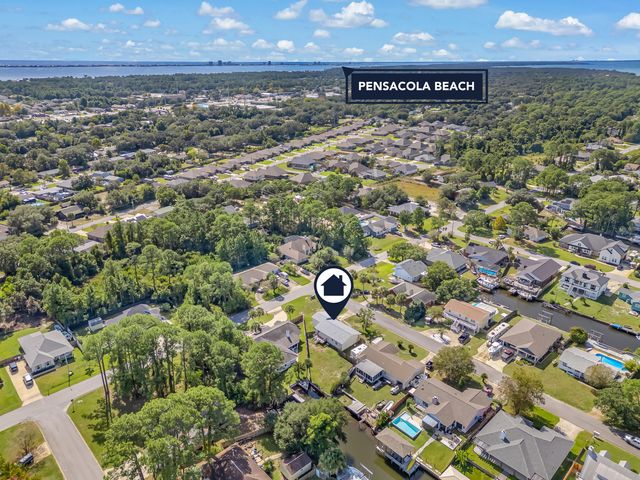 1600 Lahaina Court, Gulf Breeze, FL 32563