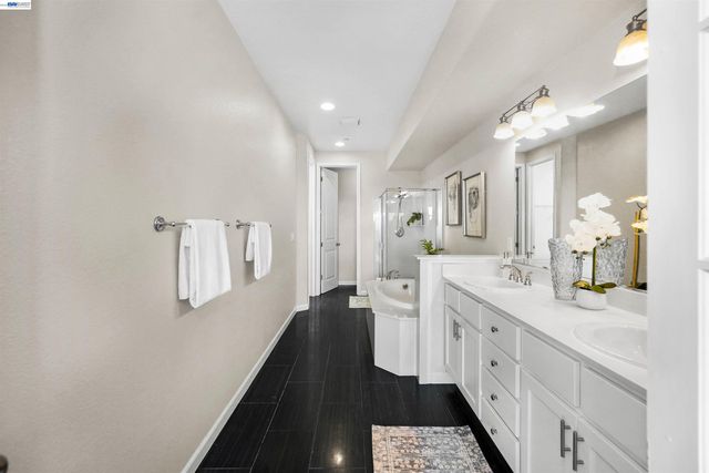 6299 Rocky Point Ct, Oakland, CA 94605