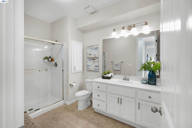 6299 Rocky Point Ct, Oakland, CA 94605