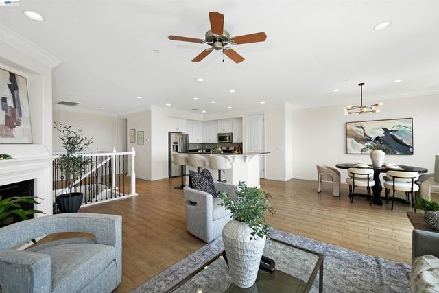 6299 Rocky Point Ct, Oakland, CA 94605